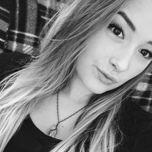 Meet your Posher, Chloe morgan taylor